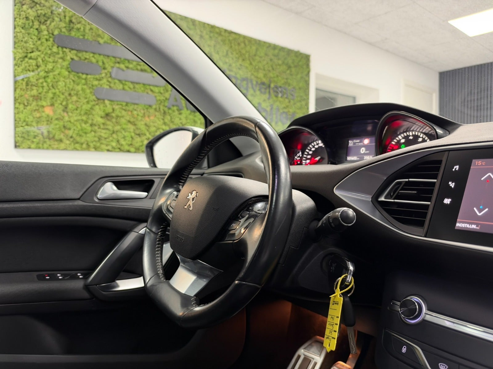 Peugeot 308 1,2 PureTech 130 Allure EAT8