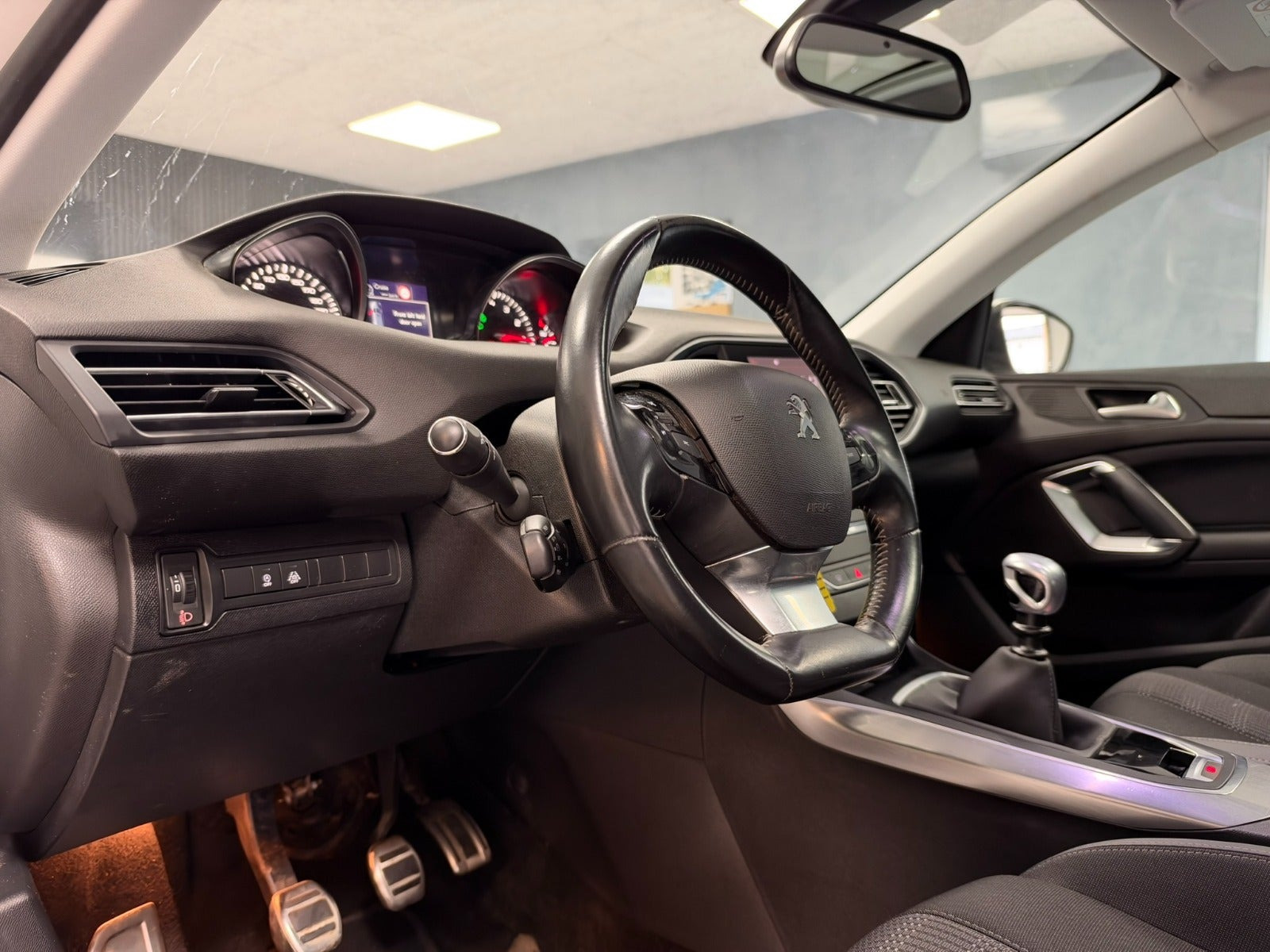 undefined Peugeot 308 fra 2019