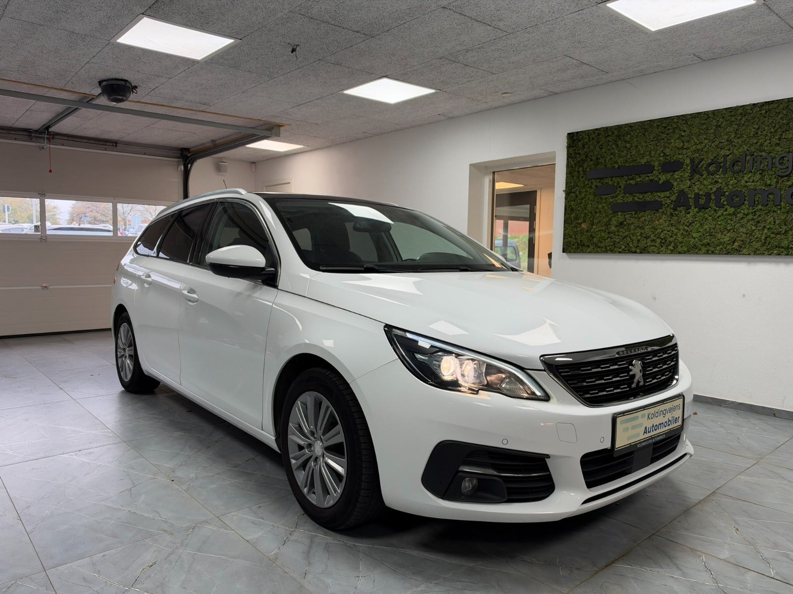 Peugeot 308 1,2 PureTech 130 Allure+ SW