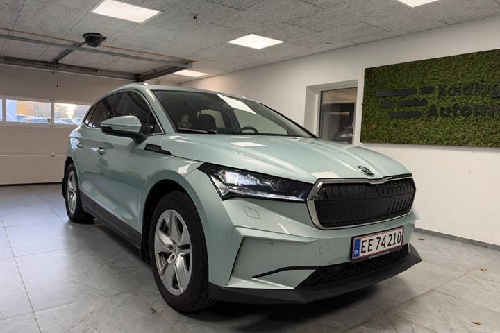 Sølv Skoda Enyaq fra 2025