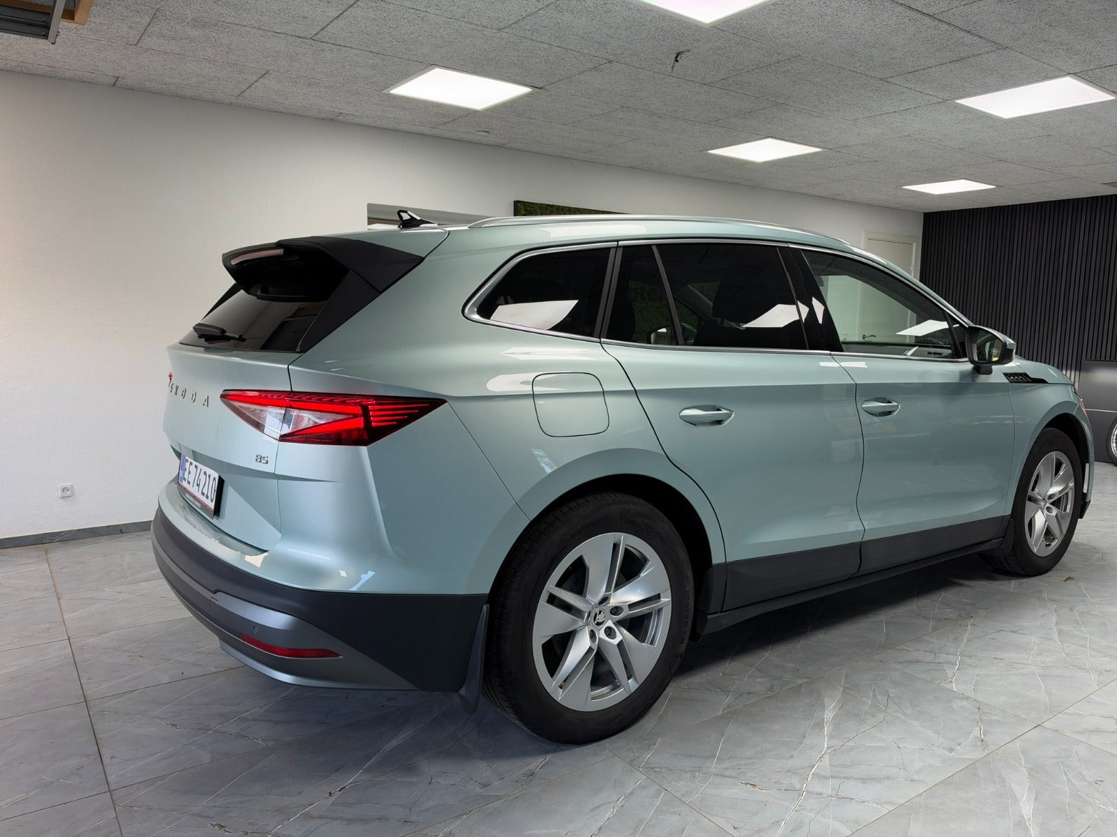 Sølv Skoda Enyaq fra 2025