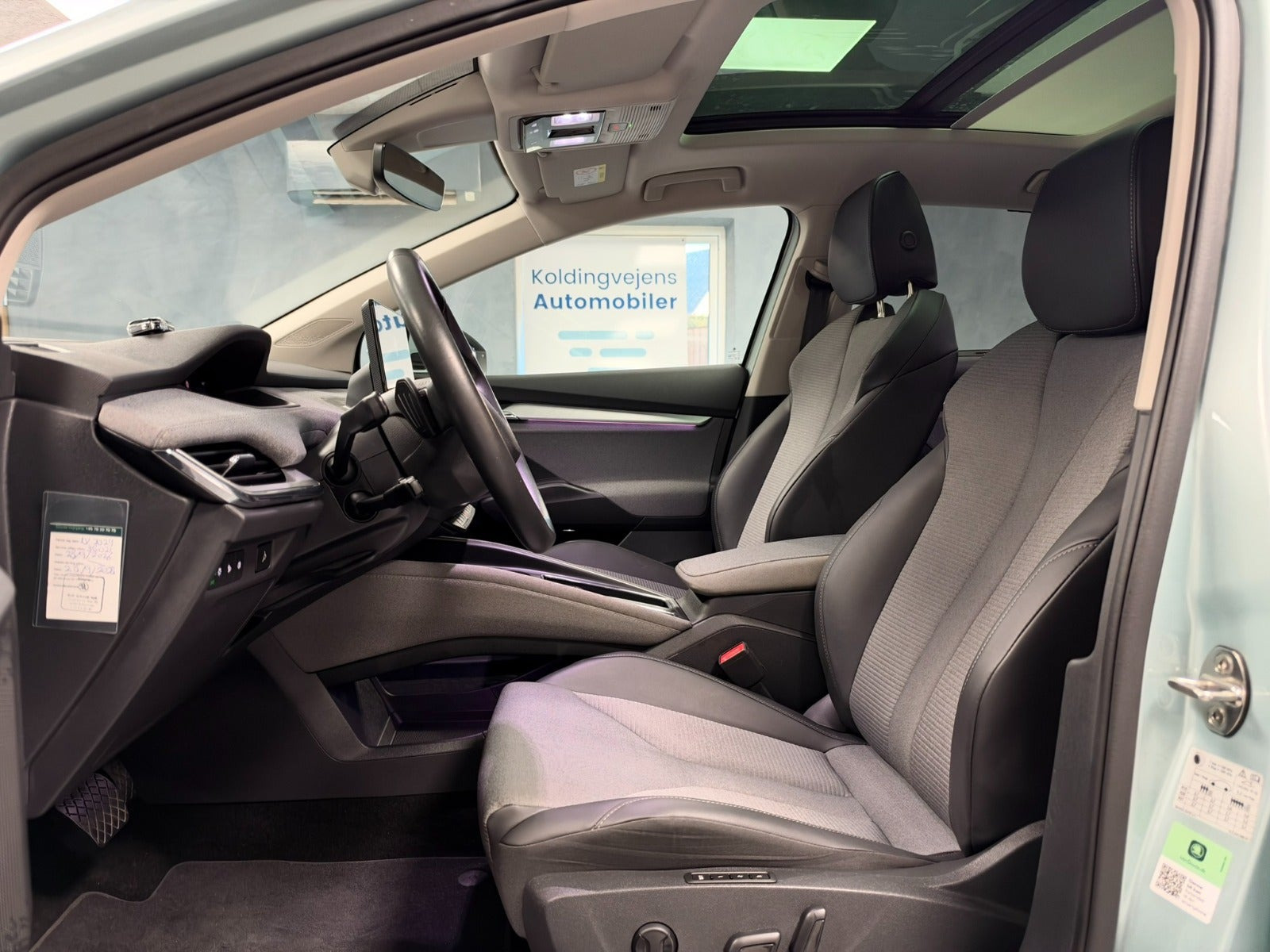 Sølv Skoda Enyaq fra 2025