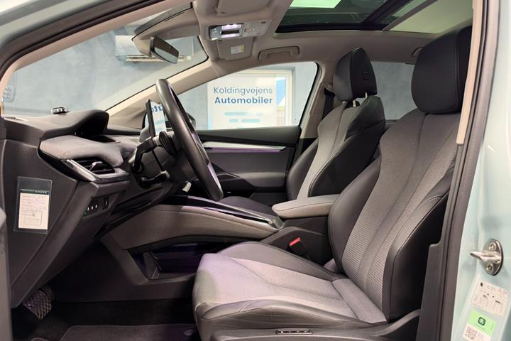 Sølv Skoda Enyaq fra 2025
