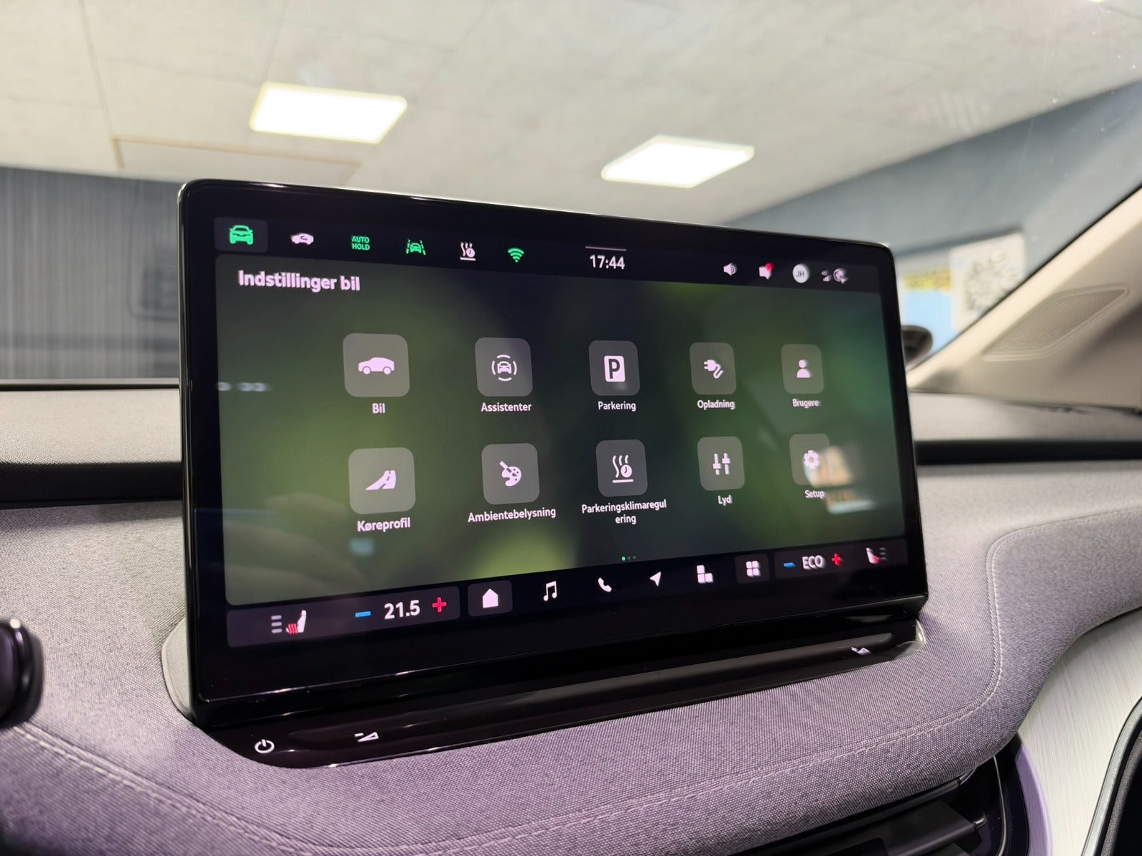 Sølv Skoda Enyaq fra 2025