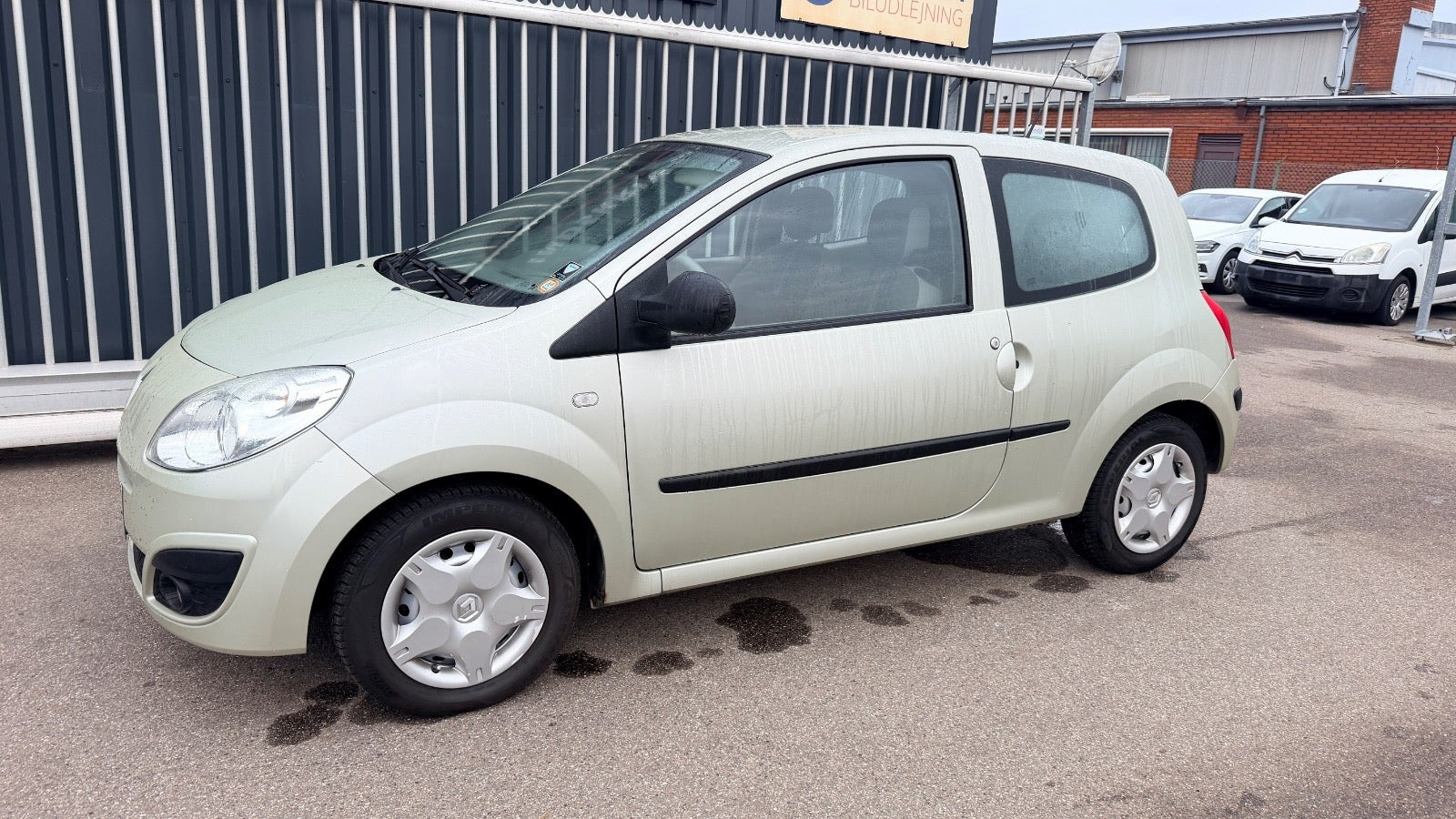 Beige Renault Twingo fra 2008