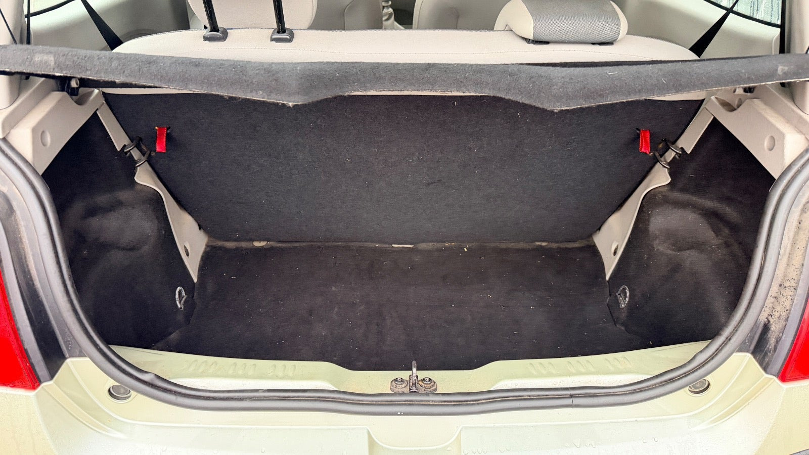 Beige Renault Twingo fra 2008