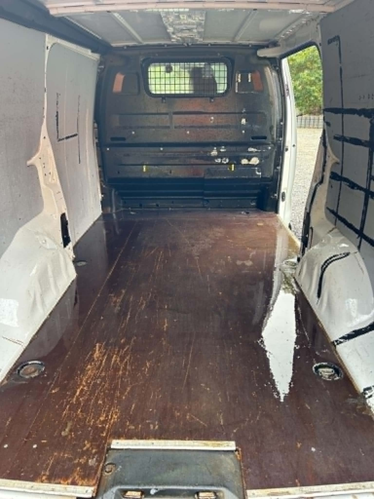 Hvid Toyota ProAce fra 2017