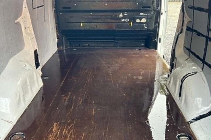 Hvid Toyota ProAce fra 2017