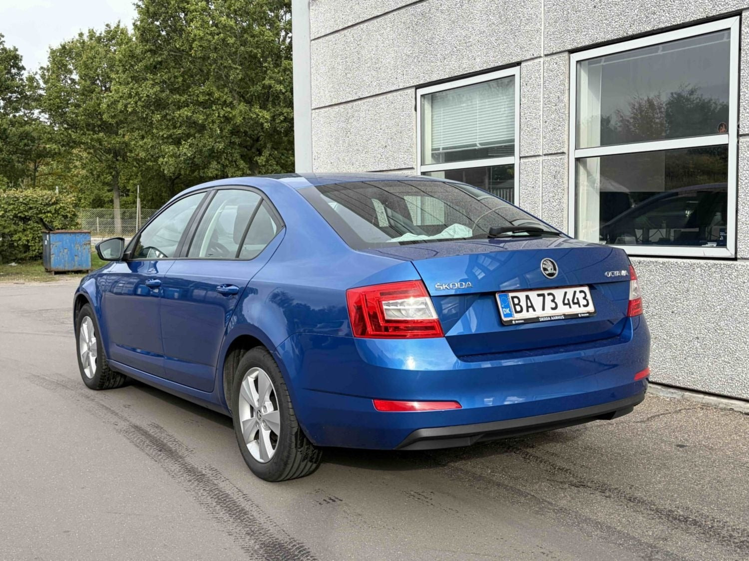 Blå Skoda Octavia fra 2016