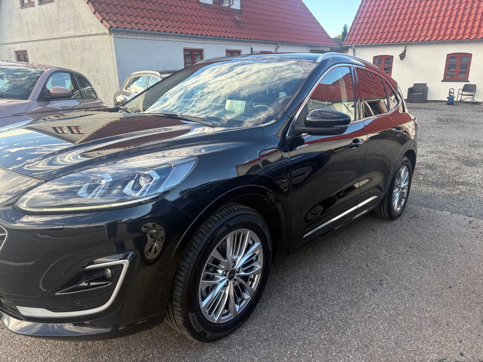 Sort Ford Kuga fra 2021