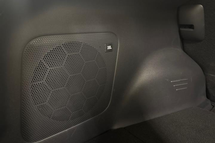 Blå Toyota C-HR+ fra 2026