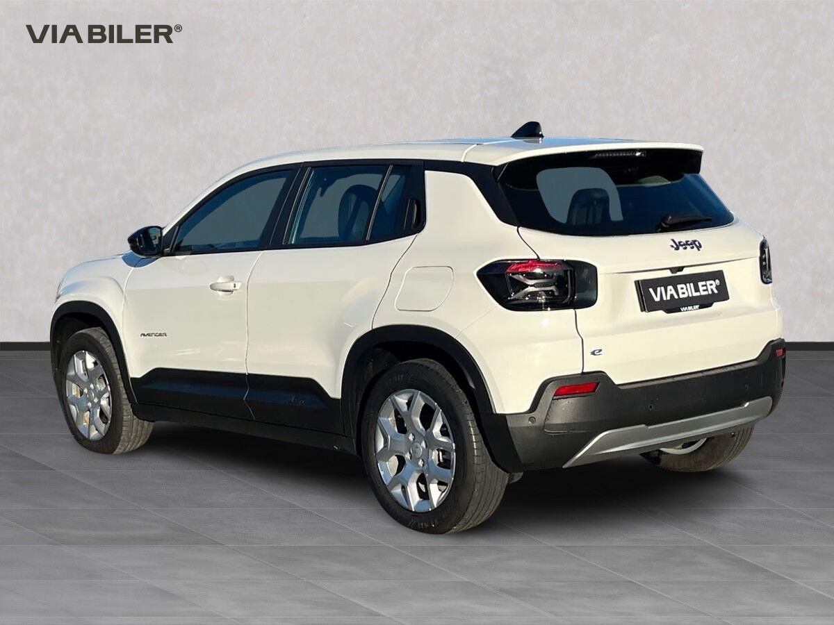 Hvid Jeep Avenger fra 2025