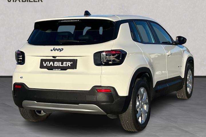 Hvid Jeep Avenger fra 2025