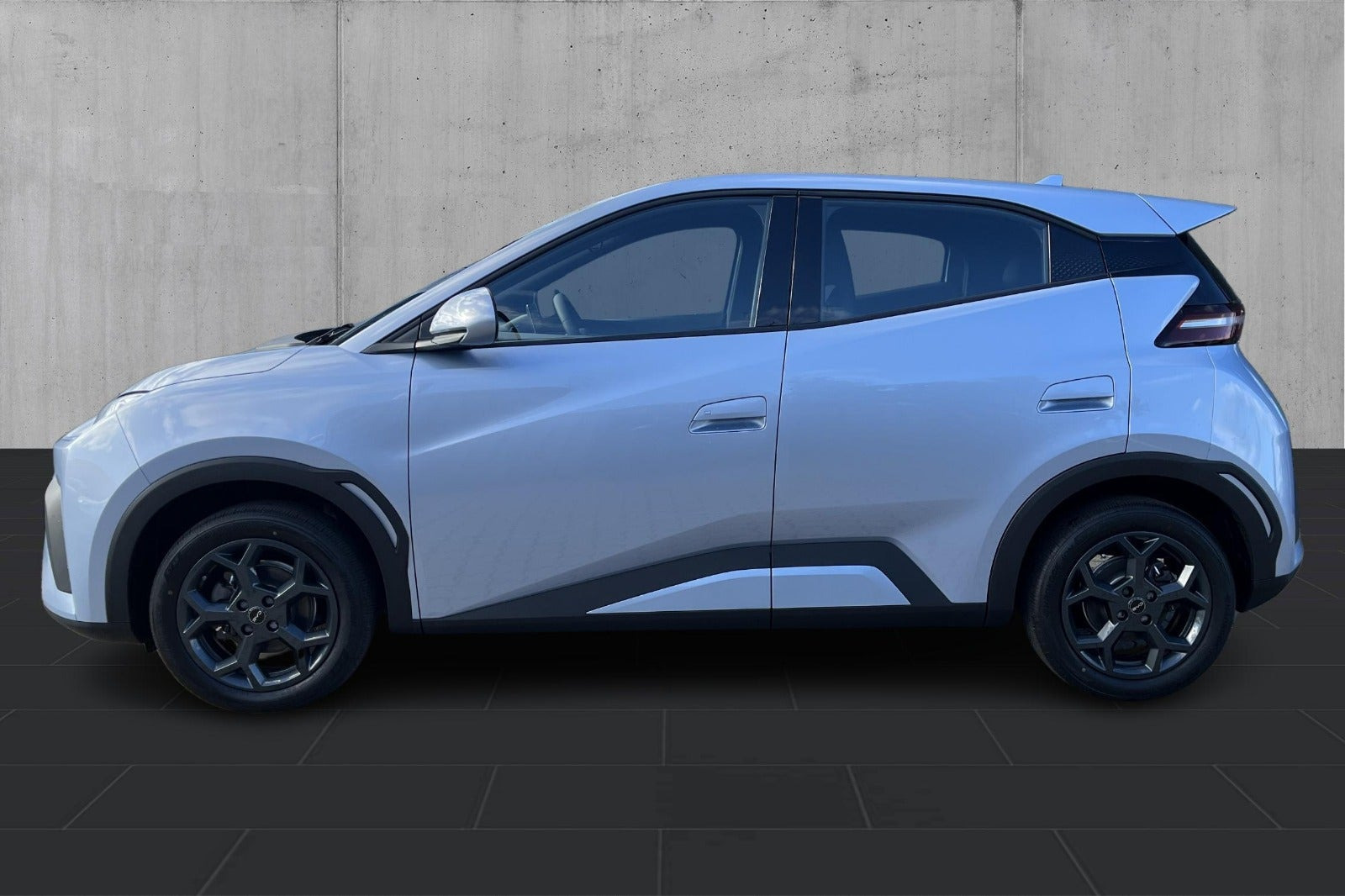 Blå BYD Dolphin Surf fra 2025