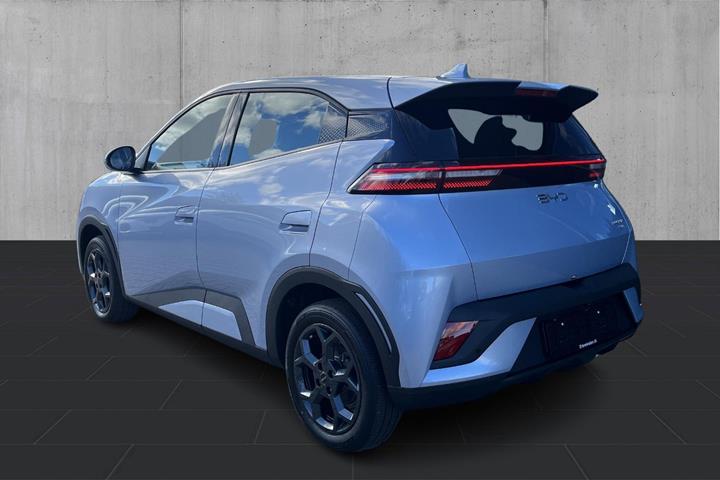 Blå BYD Dolphin Surf fra 2025