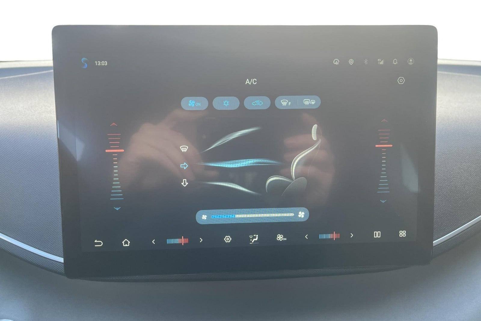 Blå BYD Dolphin Surf fra 2025