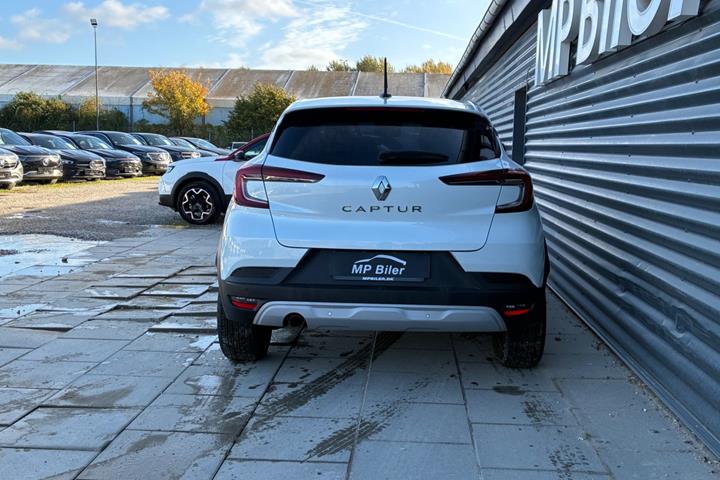 Sort Renault Captur fra 2021