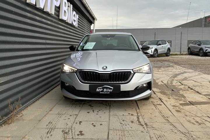 Sølv Skoda Scala fra 2019