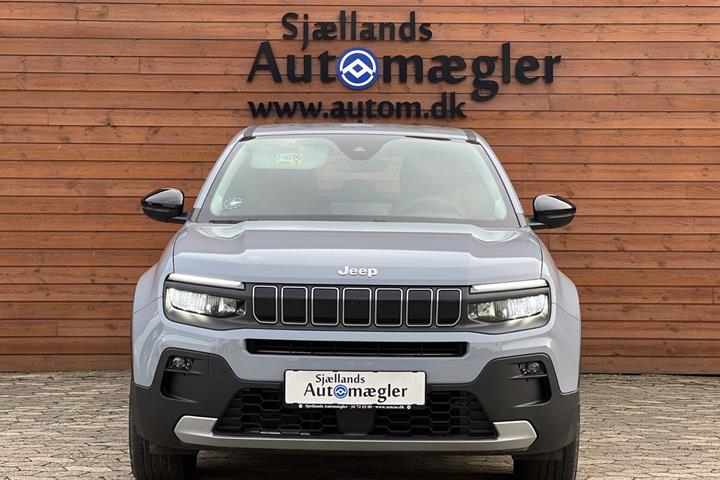 Grå Jeep Avenger fra 2025
