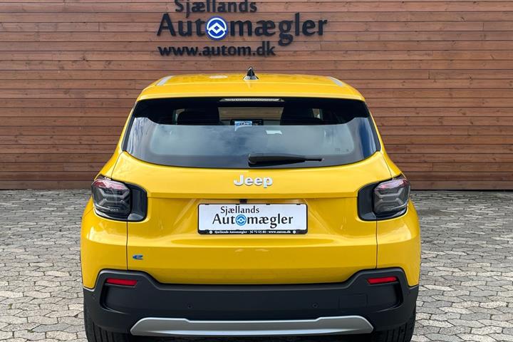 Gul Jeep Avenger fra 2025