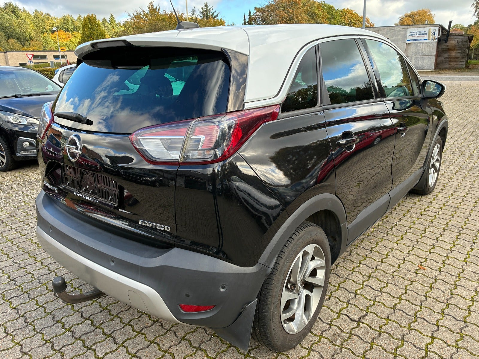 Sort Opel Crossland X fra 2018