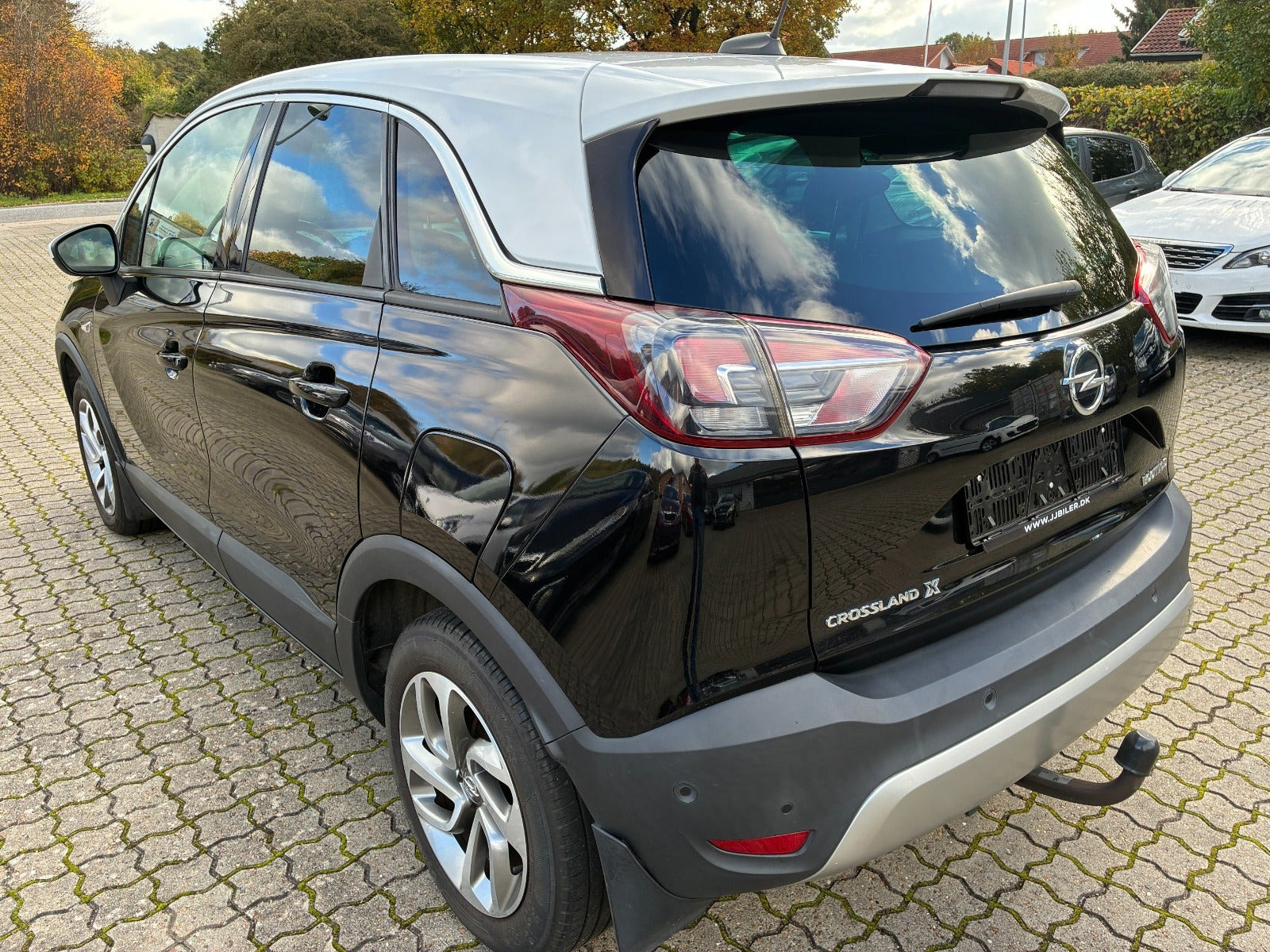 Sort Opel Crossland X fra 2018