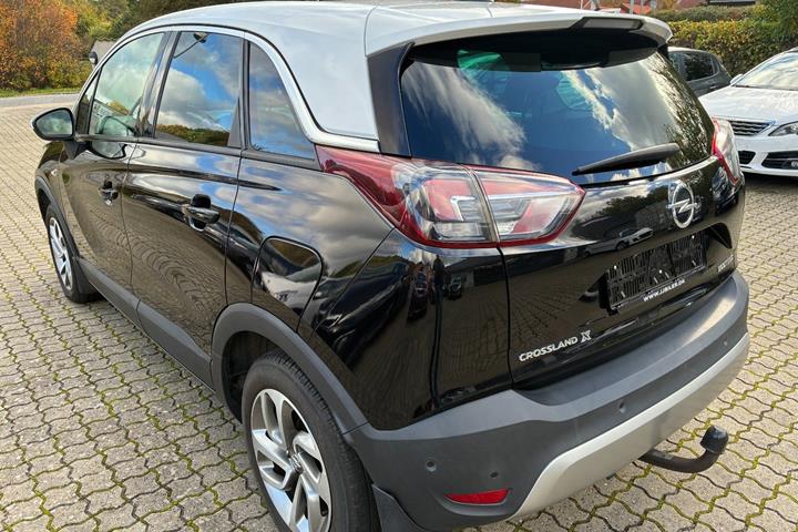 Sort Opel Crossland X fra 2018