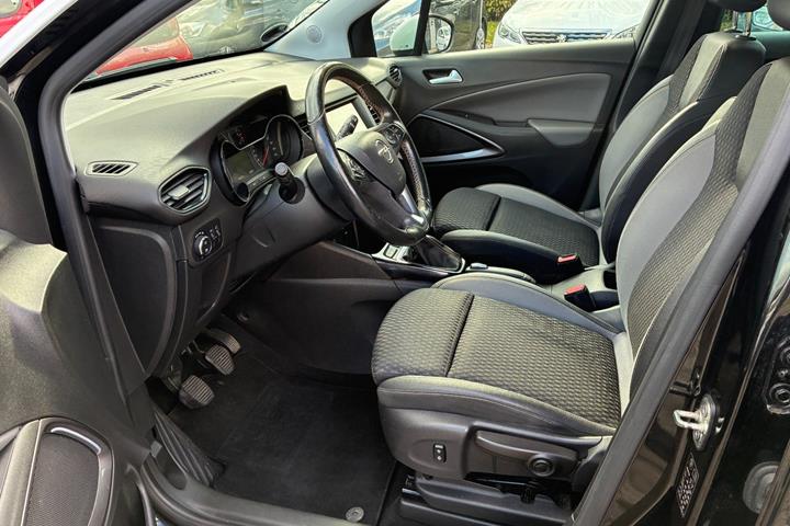 Sort Opel Crossland X fra 2018