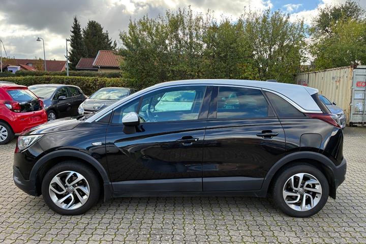 Sort Opel Crossland X fra 2018