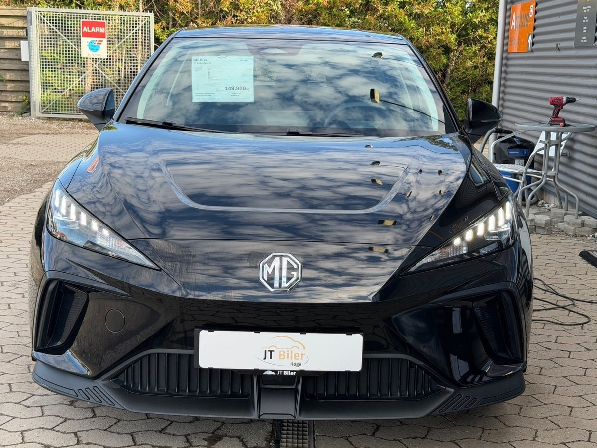 Sort MG MG4 fra 2024
