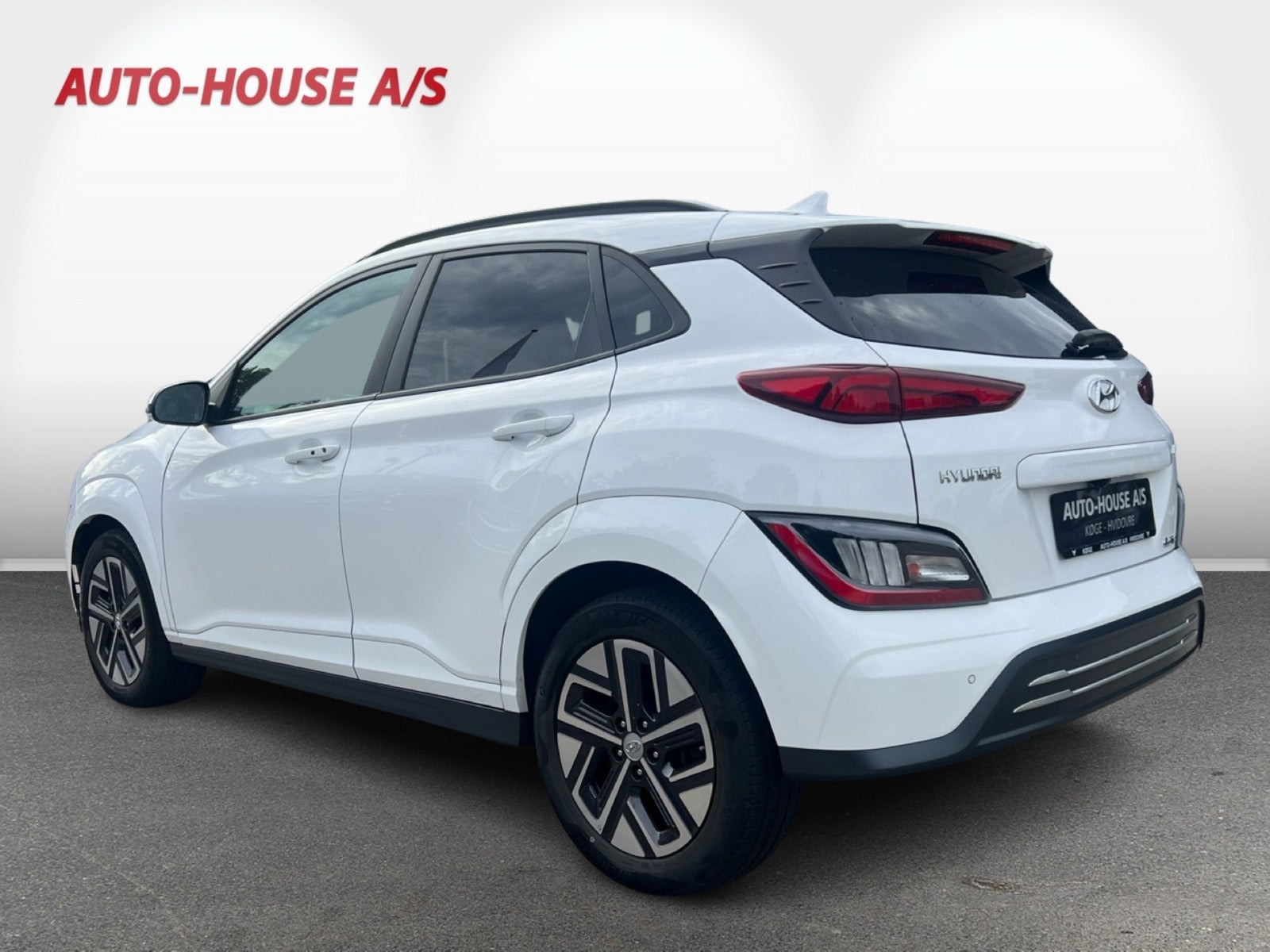 Hvid Hyundai Kona fra 2022