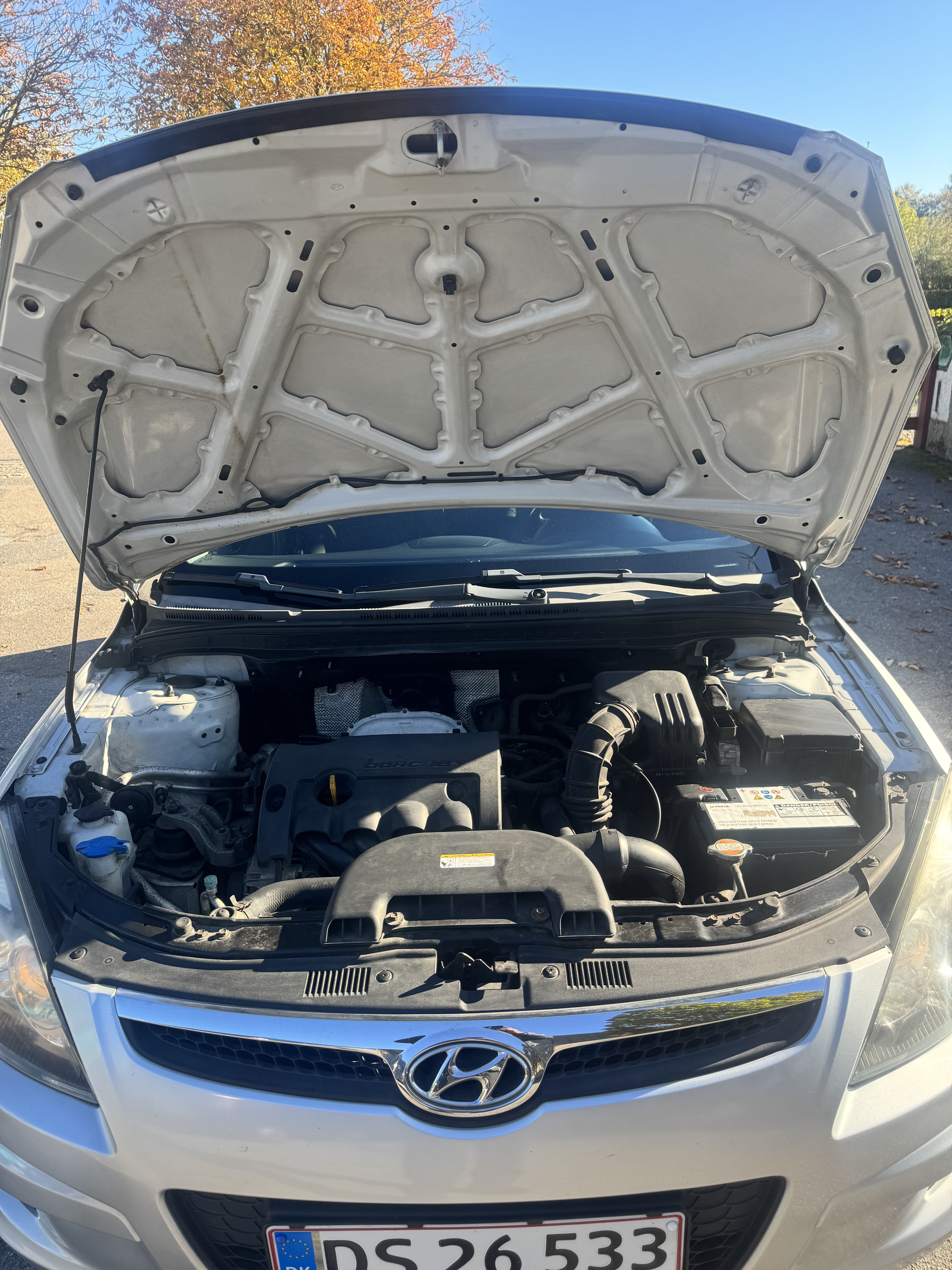 Grå Hyundai i30 fra 2010
