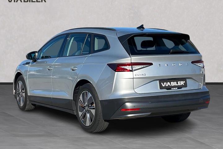 Sølv Skoda Enyaq fra 2021