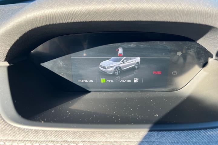 Sølv Skoda Enyaq fra 2021