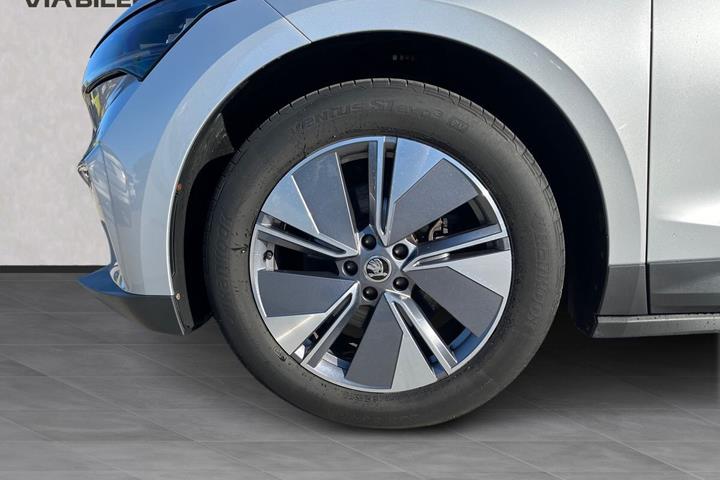 Sølv Skoda Enyaq fra 2021