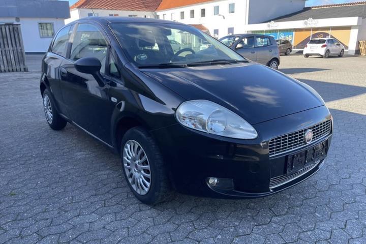 Sort Fiat Punto fra 2009