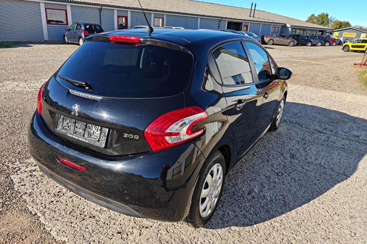 undefined Peugeot 208 fra 2012