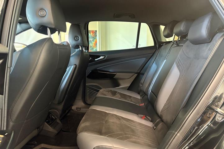 Sort VW ID.4 fra 2023