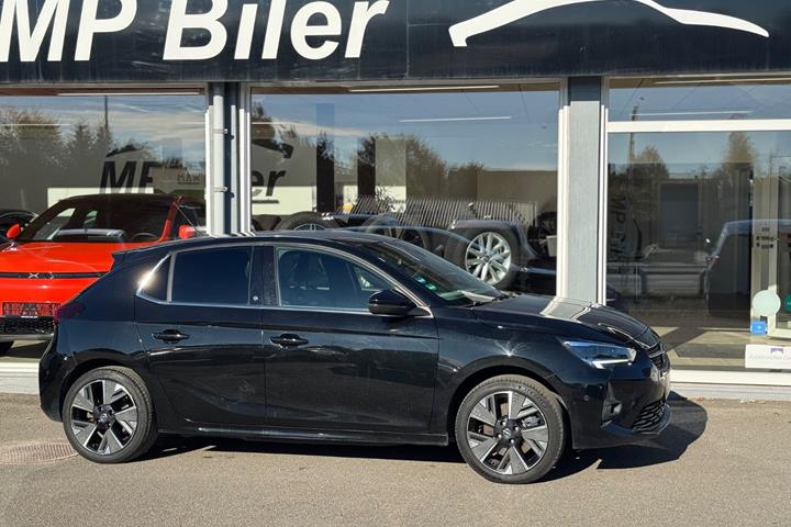 Sort Opel Corsa-e fra 2022