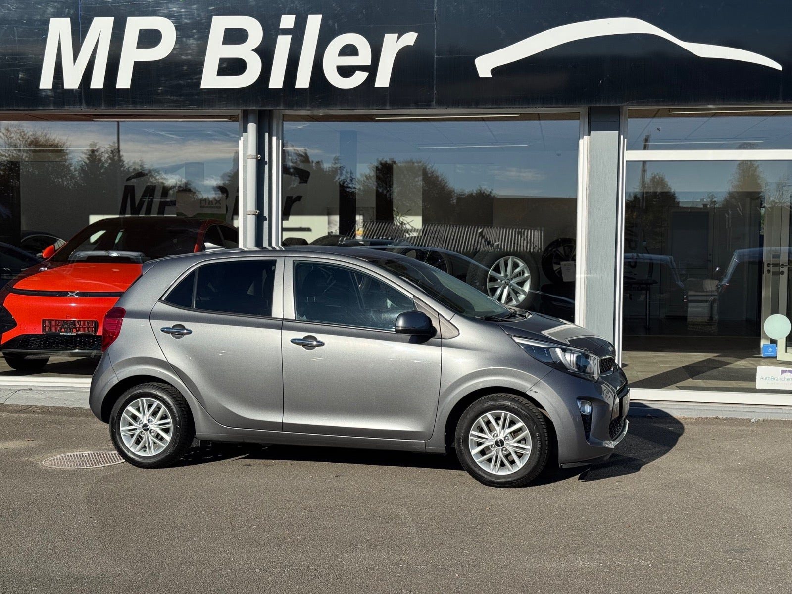 Grå Kia Picanto fra 2023