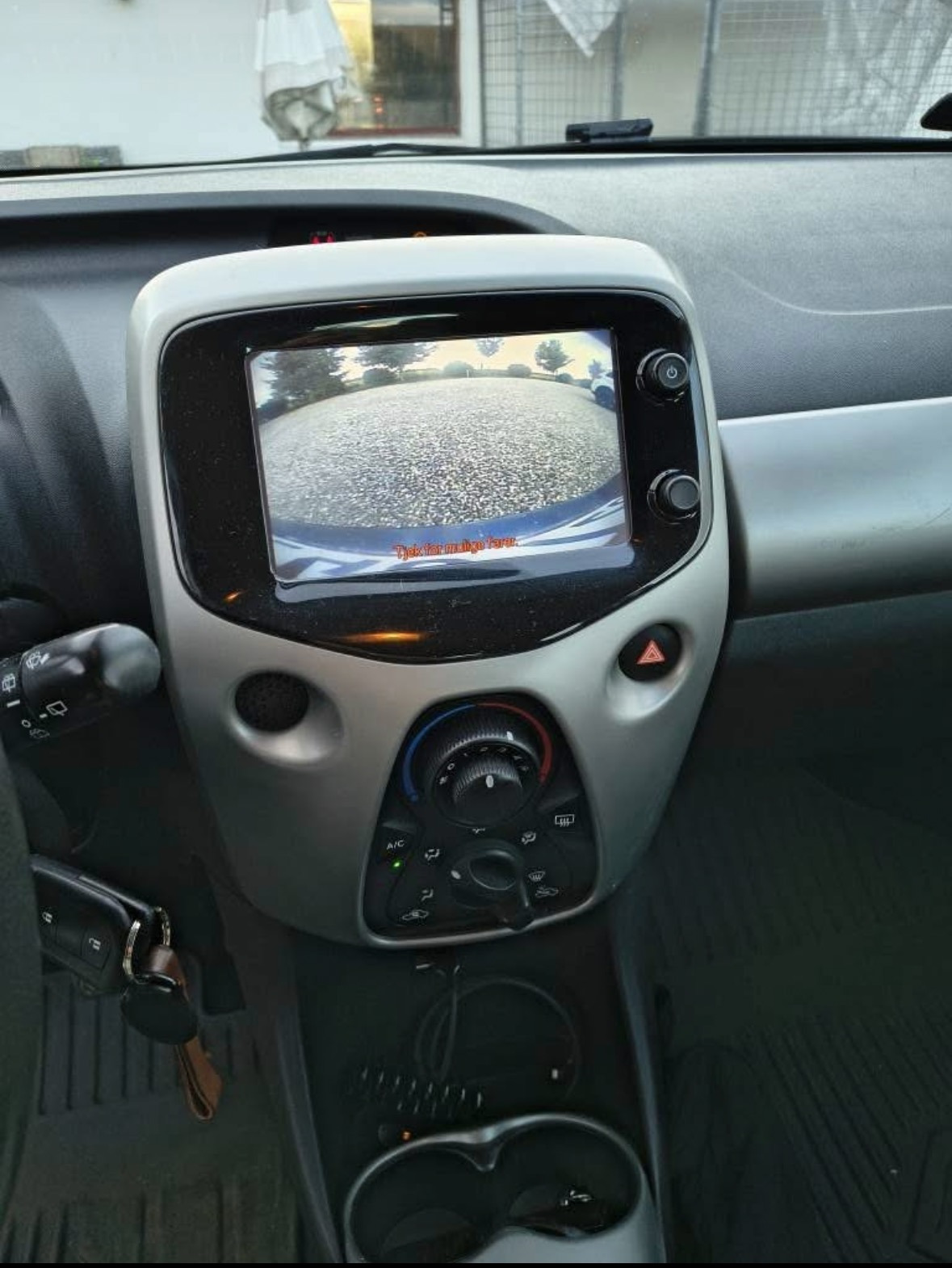 Hvid Toyota Aygo fra 2014