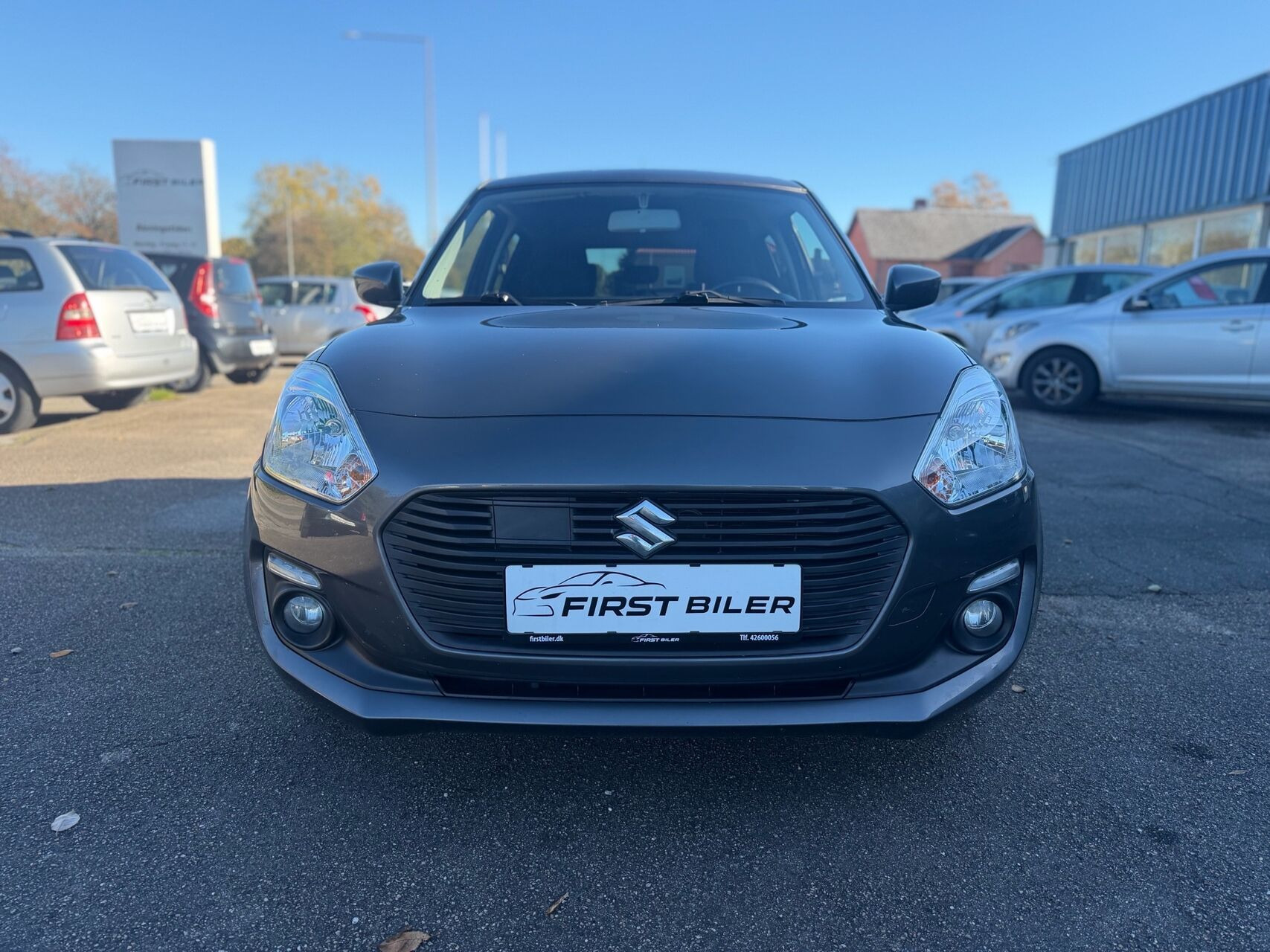 Grå Suzuki Swift fra 2018