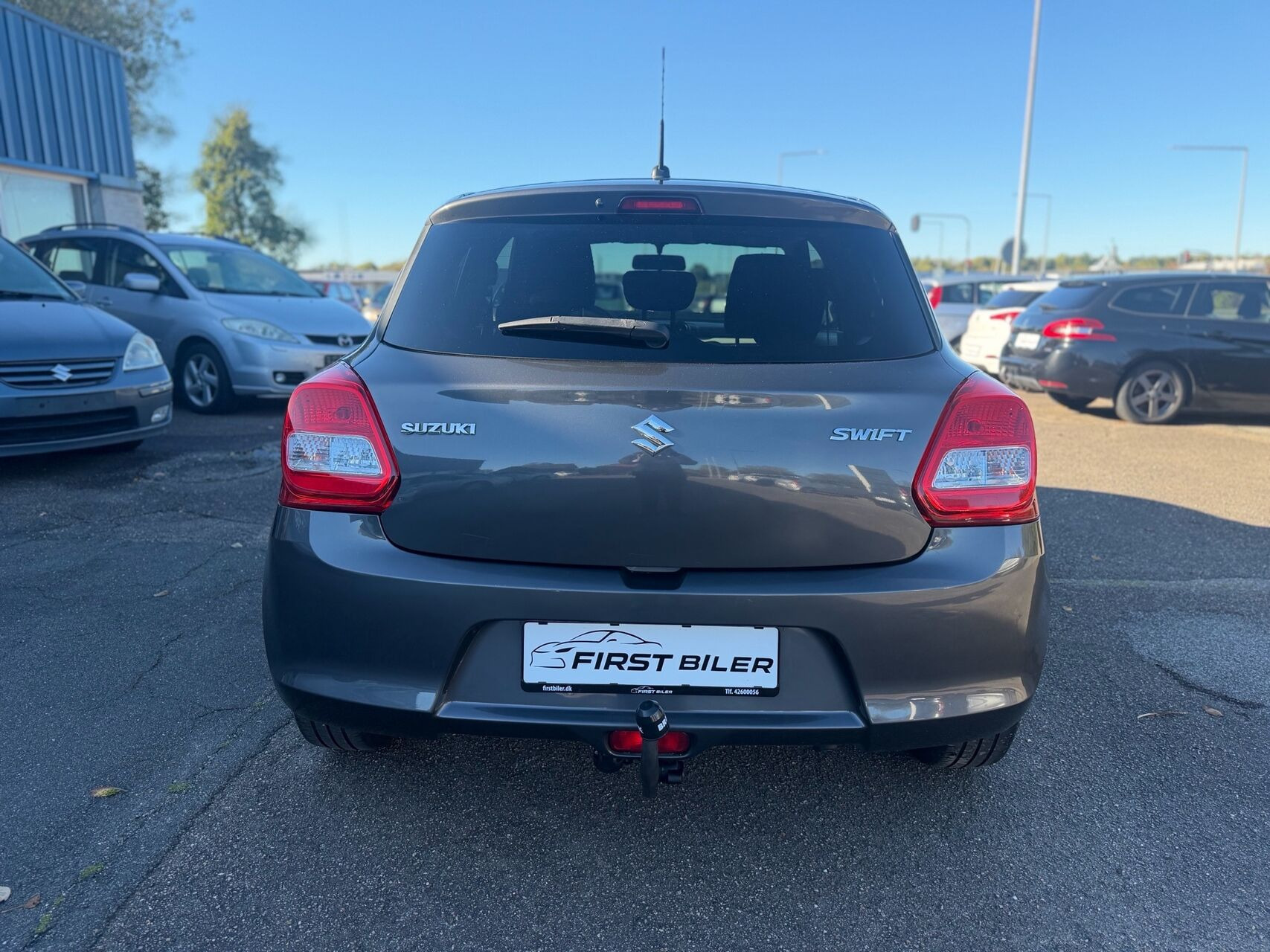 Grå Suzuki Swift fra 2018
