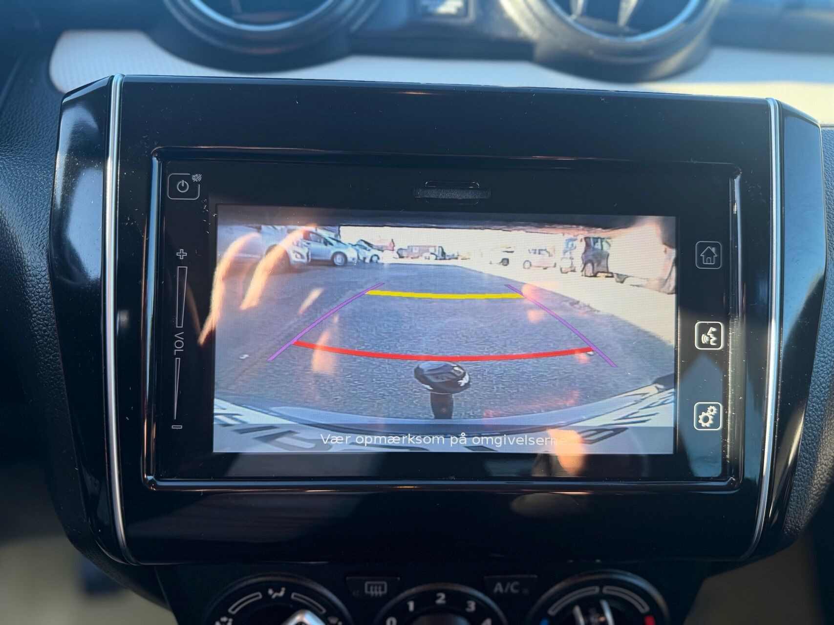 Grå Suzuki Swift fra 2018