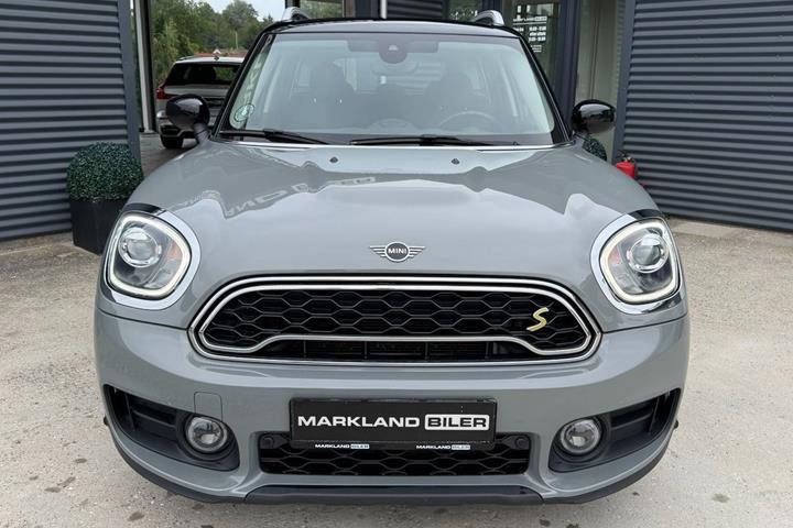 Grå Mini Countryman Cooper SE fra 2020