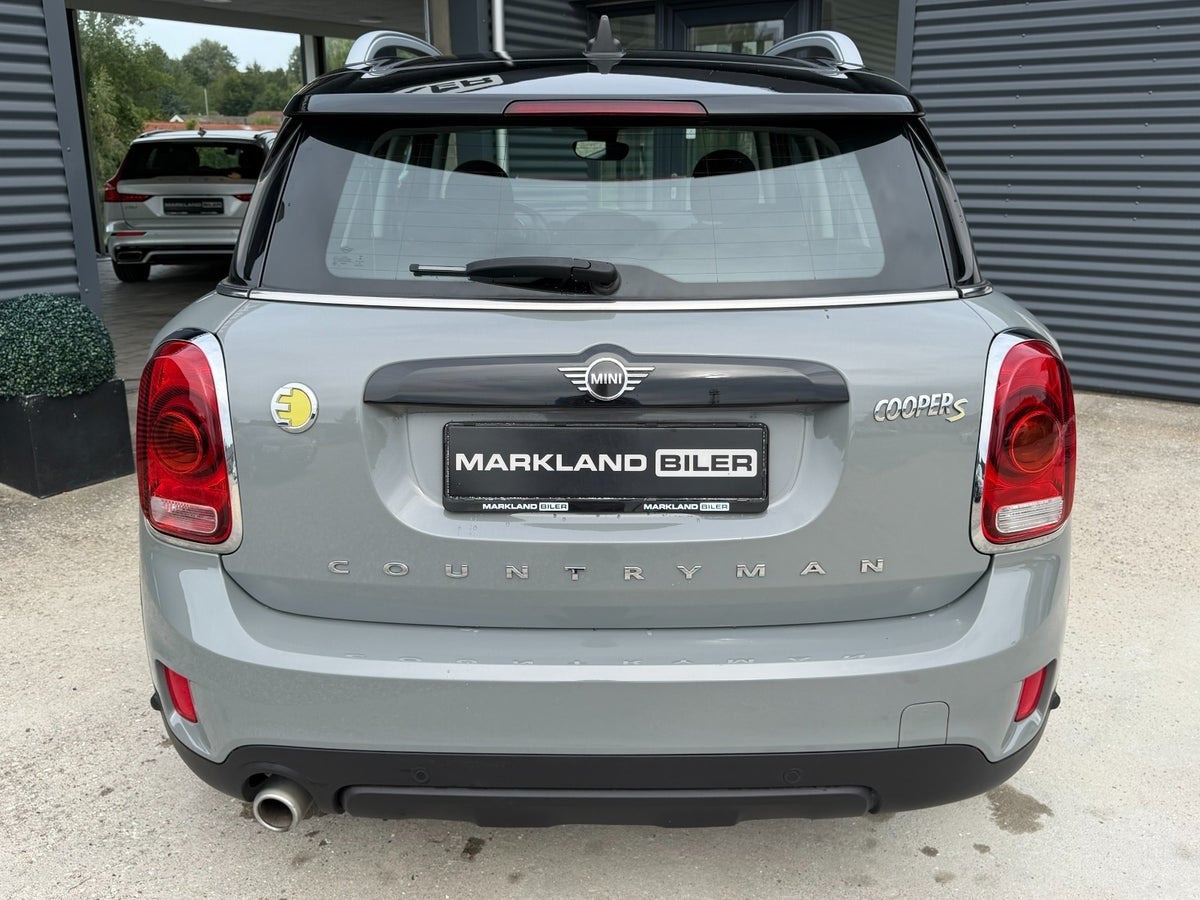 Grå Mini Countryman Cooper SE fra 2020