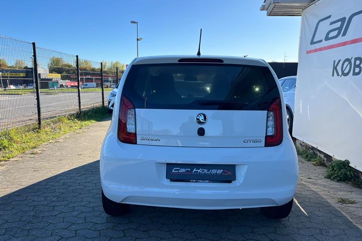 Hvid Skoda Citigo fra 2019