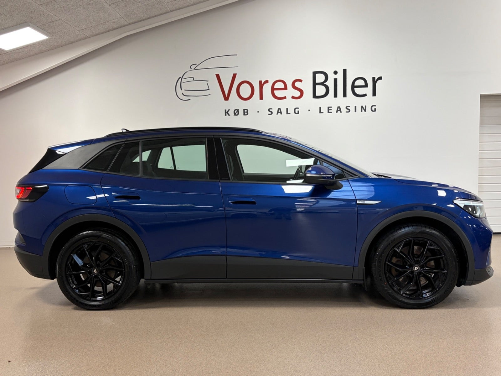 Blå VW ID.4 fra 2021