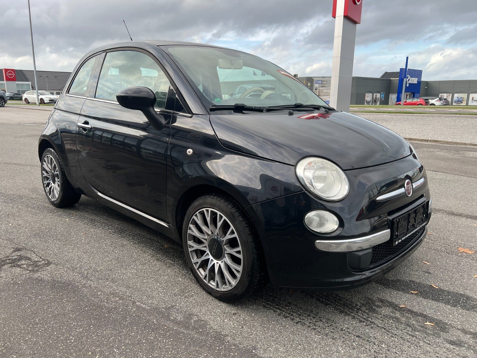 Sort Fiat 500 fra 2011