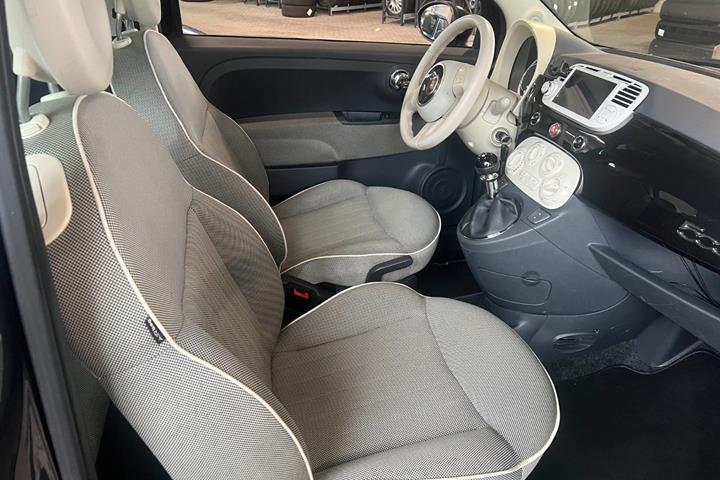 Sort Fiat 500 fra 2011